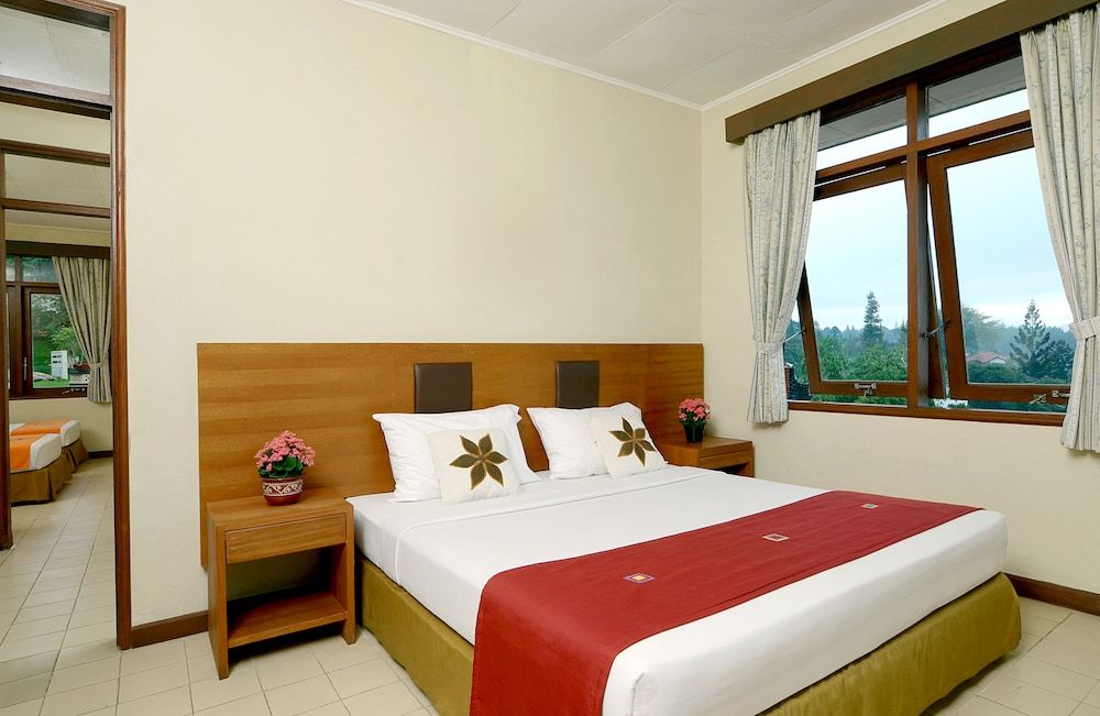 The Jayakarta Cisarua 3