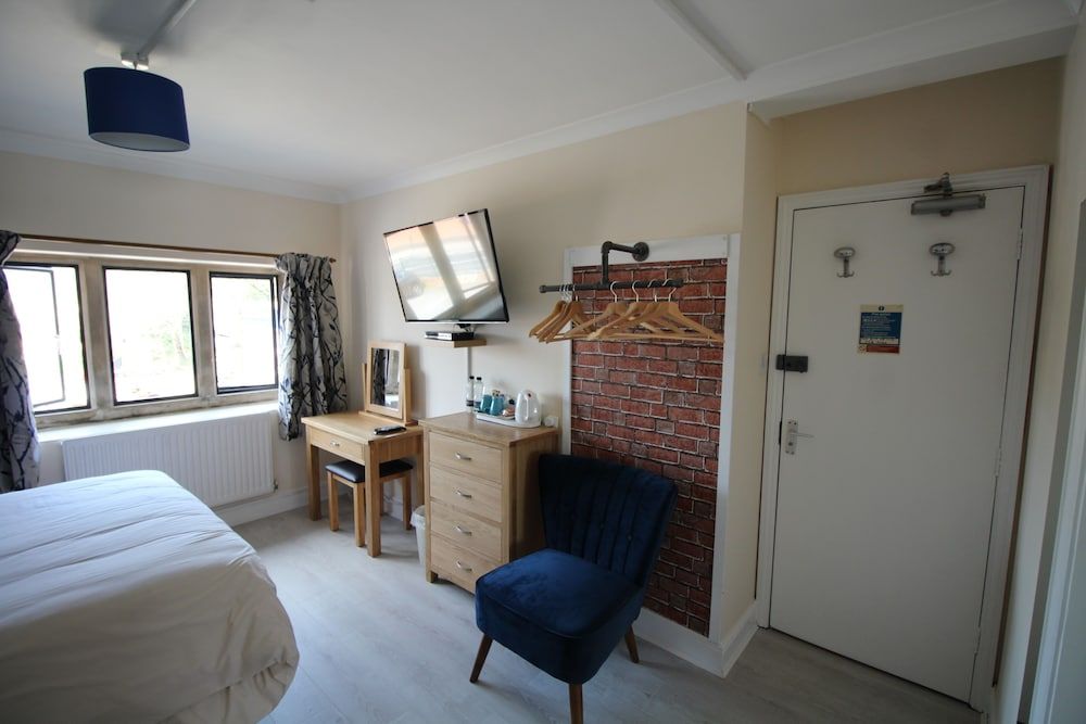 The Clothiers Arms 2