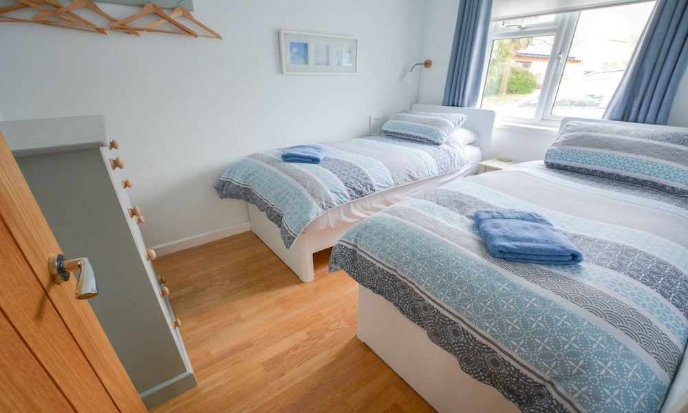 Swallows Croyde 3 Bedrooms / Sleeps 6 Beach Chalet 2