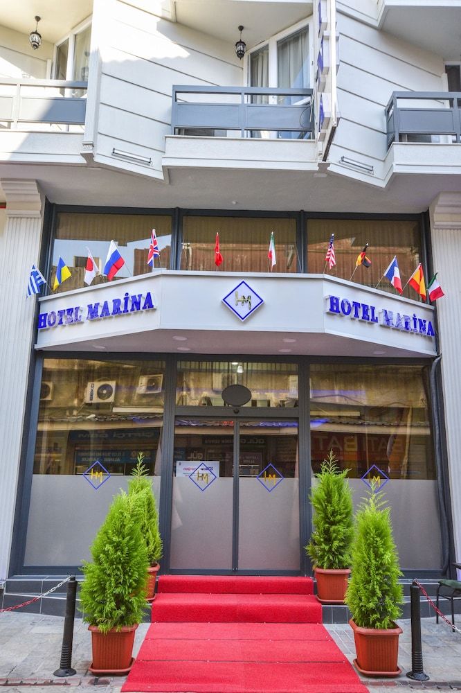 Marina Hotel 3 estrelas em Esmirna
