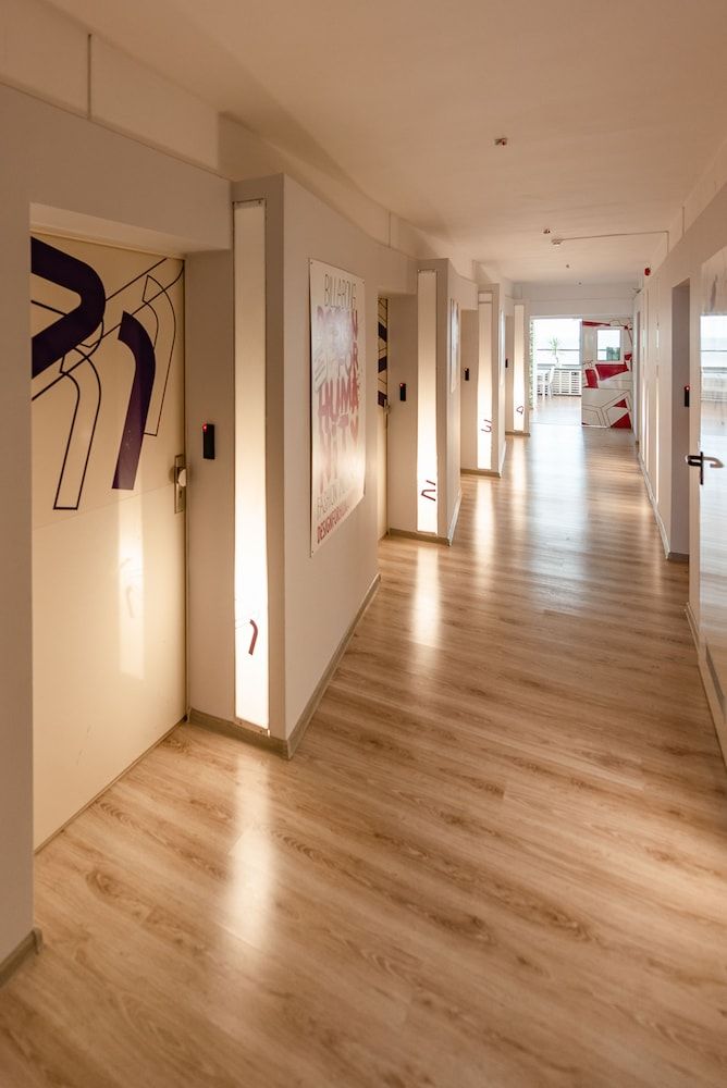 Hostel Puzzle Alfa 2