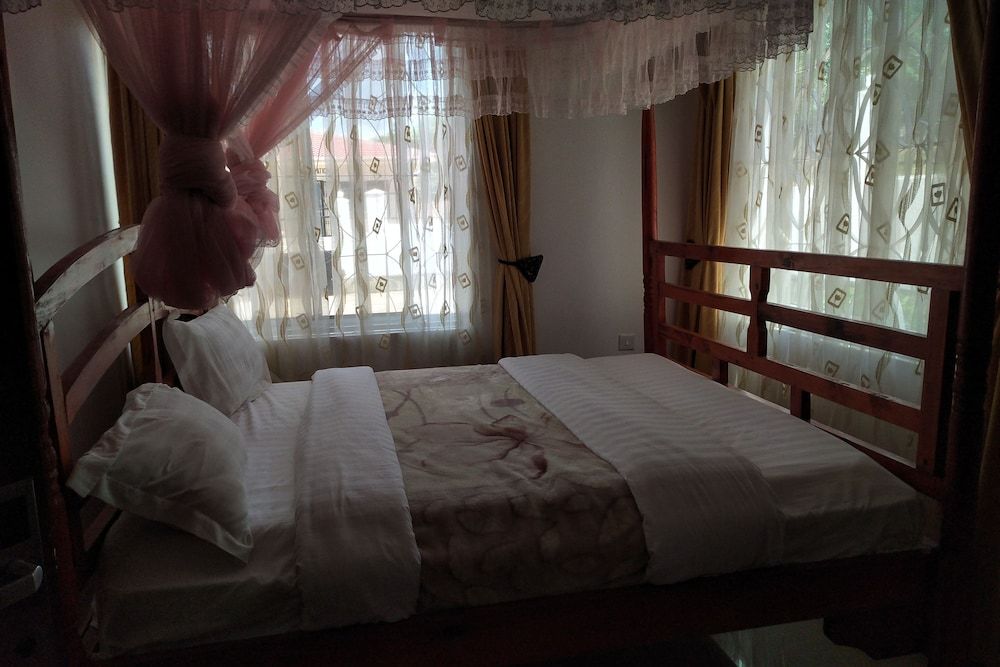 Zakinn Igumbilo Hilltop 3