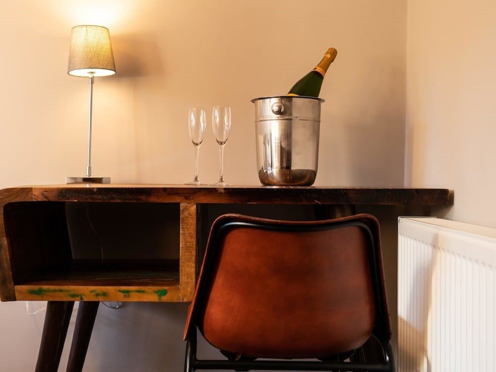 The Lion Pub & Grill 3