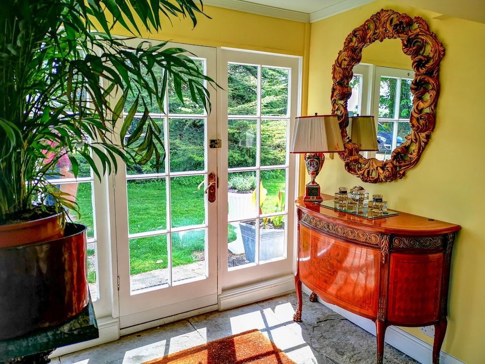 Cedar House Boutique B&B 2