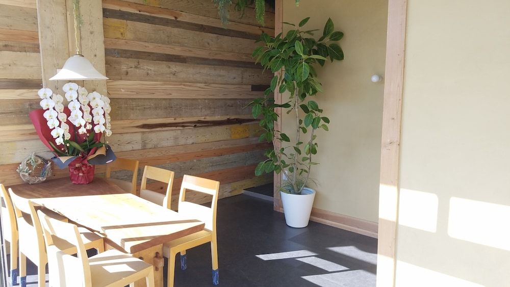 Running Bare Fuji - Hostel 2