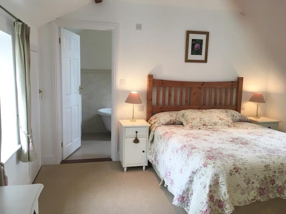 Rock House Bed & Breakfast 2