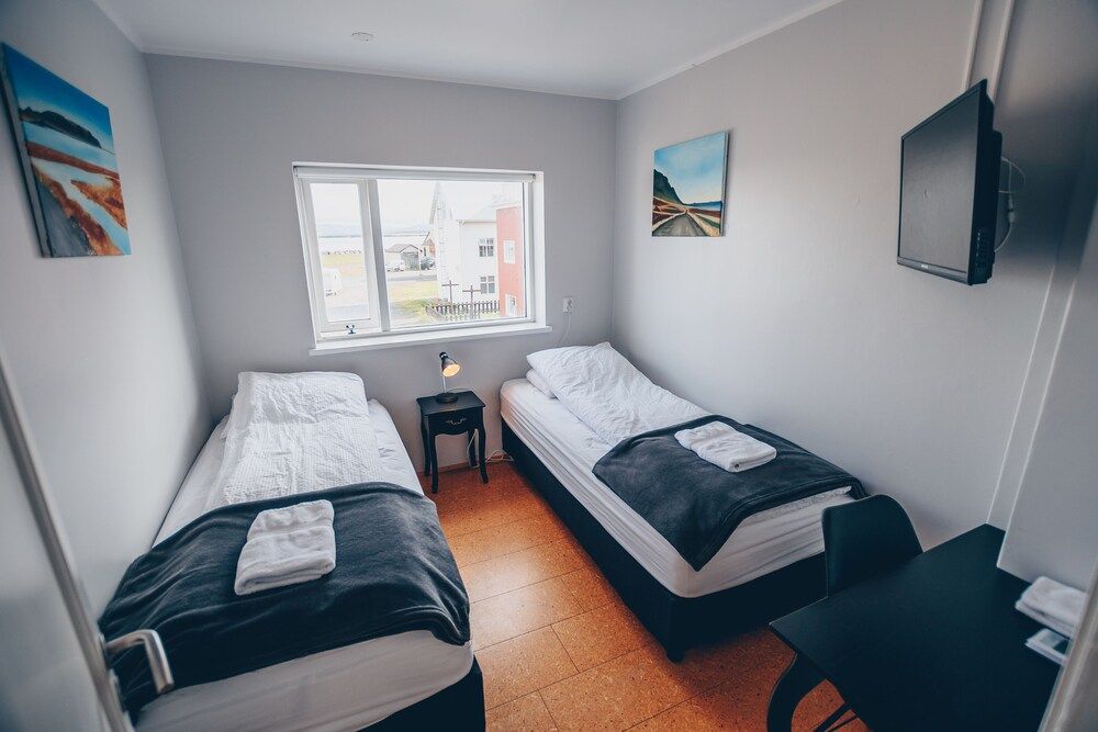 Drangey Guesthouse 3