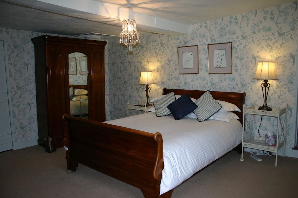 Stoke by Nayland B&B Poplars Farmhouse 1