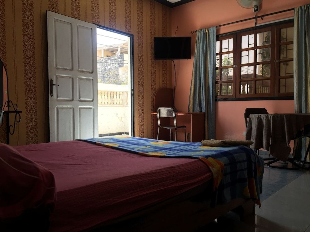 Chez Agnes 1 Chez Agnes 1