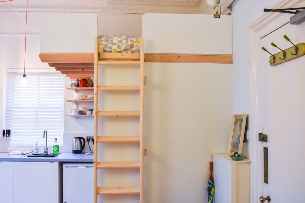 Loft-style Studio in Central Hove 2