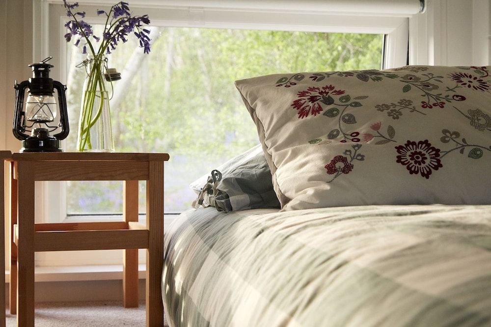 Extraordinary Huts 3