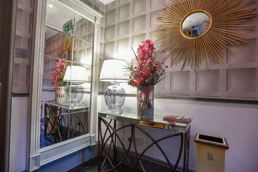 The Kingsbury No.8 3