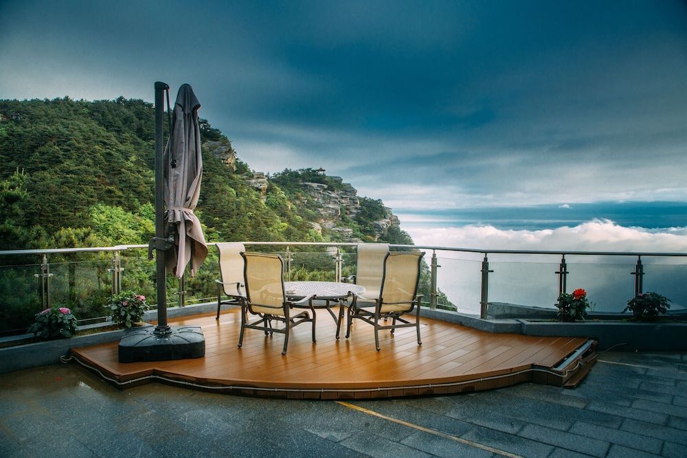 Floral Hotel Lushan Yiduoyunshang Resort