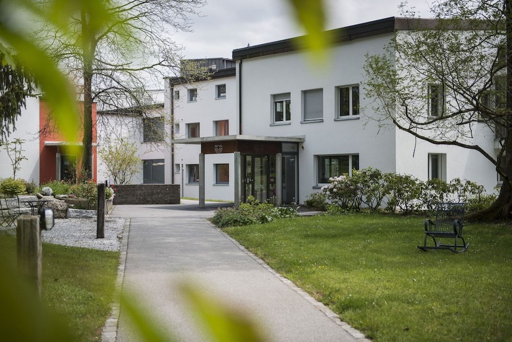 Domaine NDR (Swiss Lodge) 1