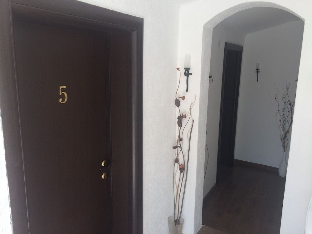 Montenegro central point 2