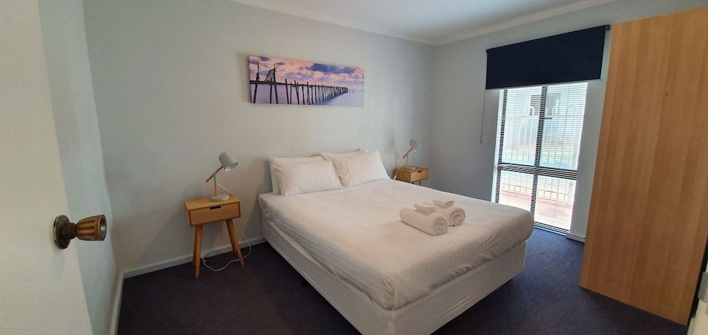 West Beach Lagoon 204 - Ground floor 2