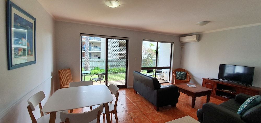 West Beach Lagoon 204 - Ground floor 1