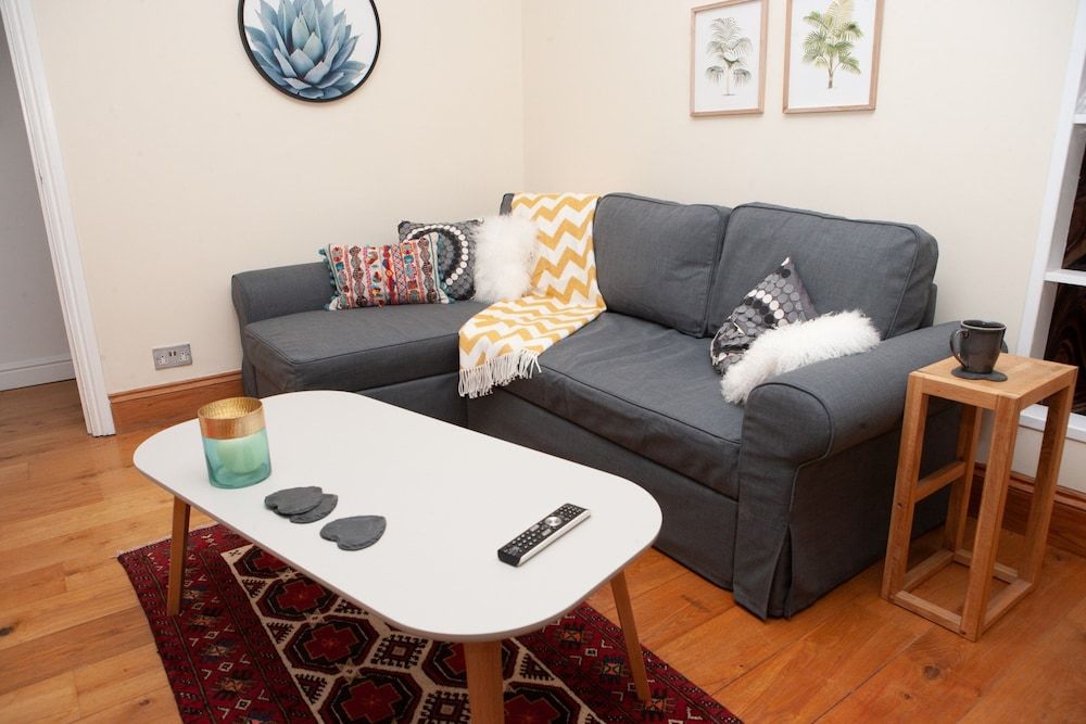 2 Bedroom House Near the Downs Bristol 1 2 Bedroom House Near the Downs Bristol 1