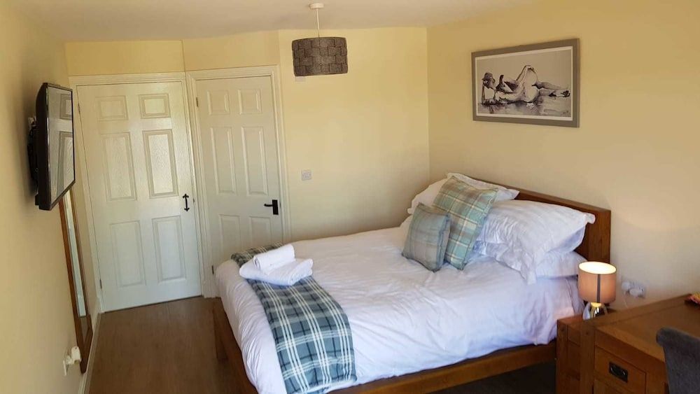 The Barn Courtyard 3