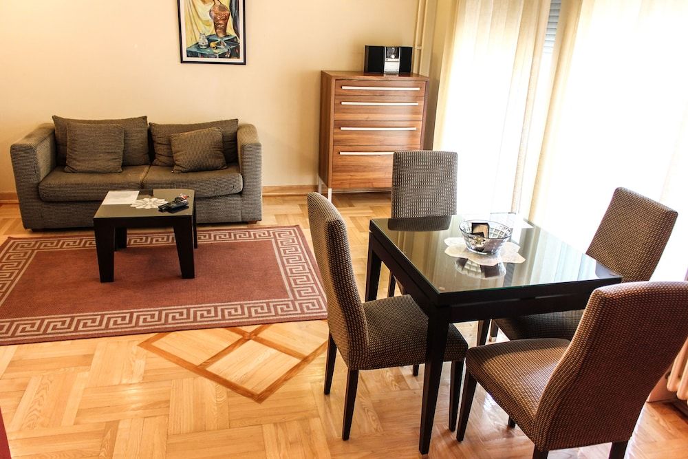 Apartments Main Street 1