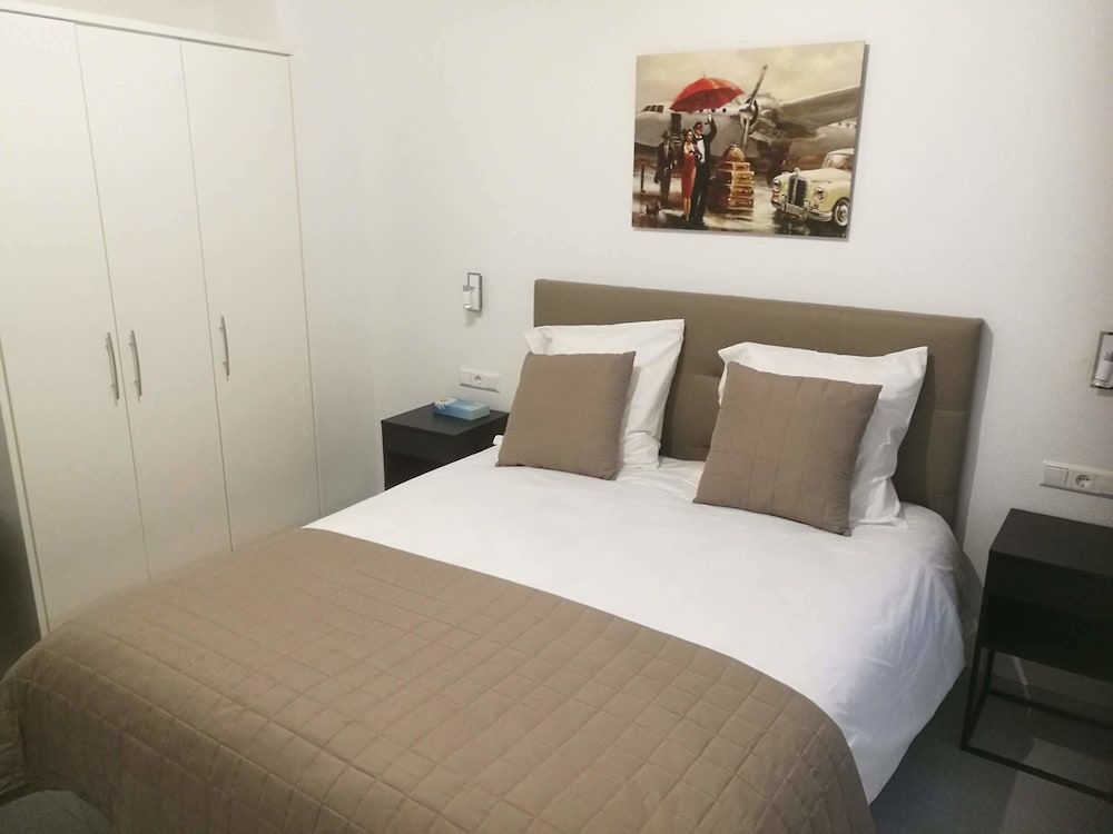 SHS Suite Home Sweet City 24 2