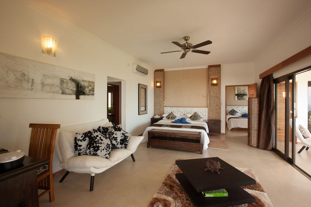 Le Duc Hillside Villas 3