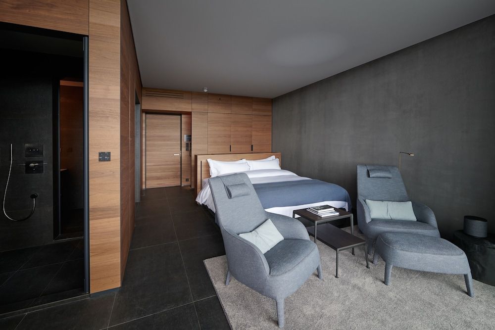 The Retreat at Blue Lagoon Iceland 3