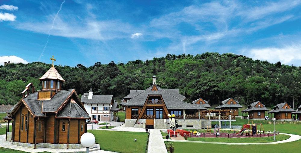 ETHNO HOTEL VRDNICKA KULA 4 estrelas em Vrdnik