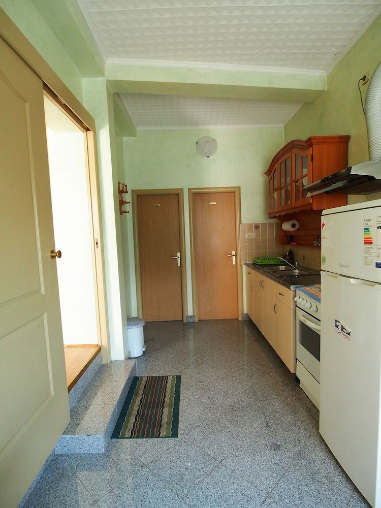 Apartments and Rooms Pavek 2