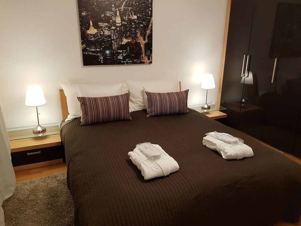 Montreux Lake View Apartments City Centre 2