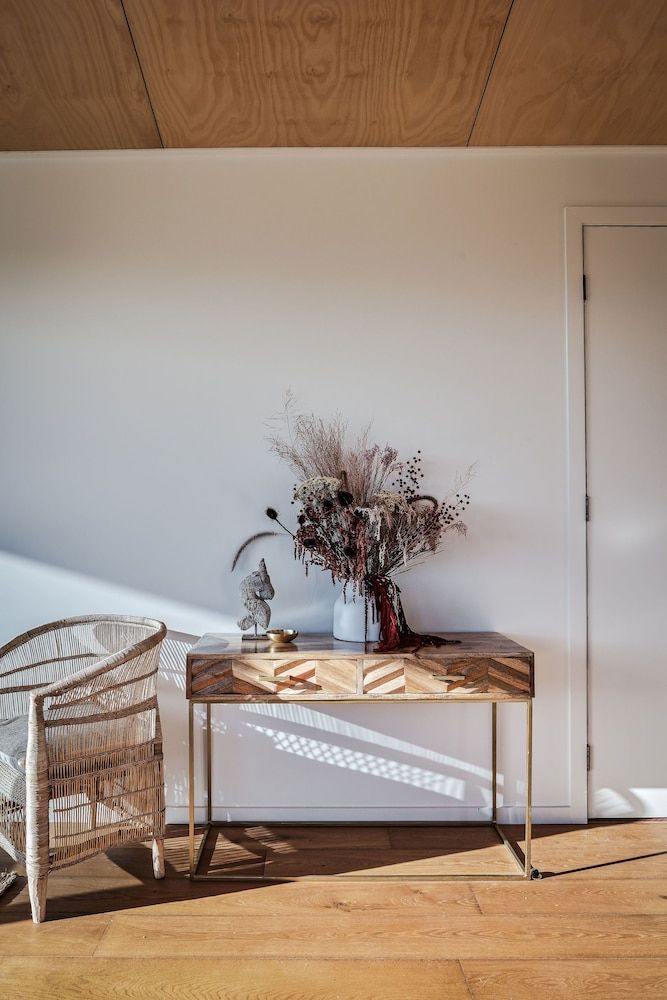 99 Acres Bangalow Retreat 3