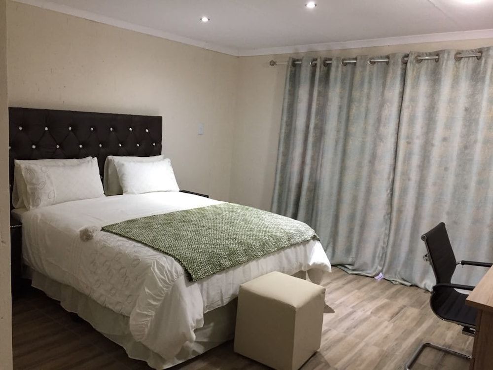 Carnival View Guest house 3