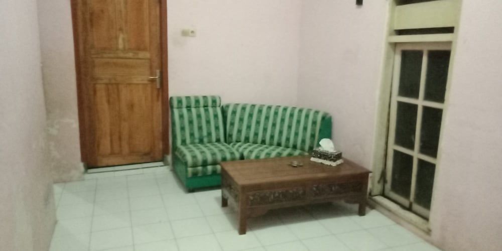 Gandrung City Hostel By Zuzu 3