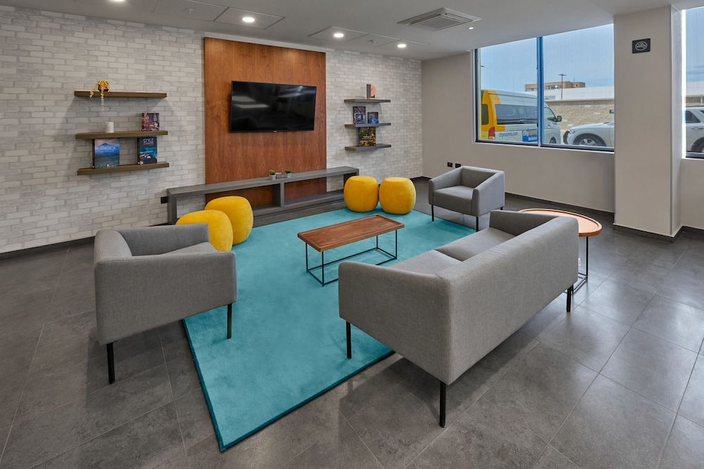 City Express Plus By Marriott Ensenada 3