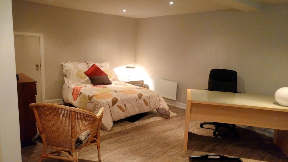 Studio in Blainville, With Enclosed Garden and Wifi