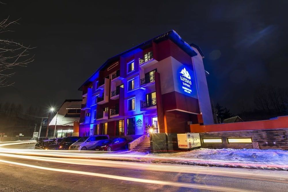 Sapphire Hotel & Spa Bakuriani 5 estrelas em Bakuriani