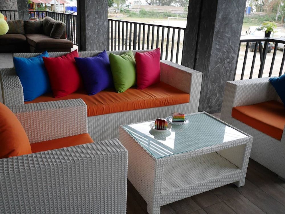 Rainbow Sky Hotel Samet 2