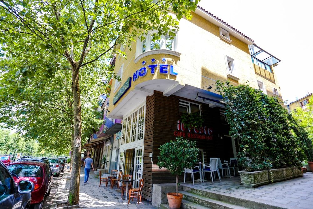 Hotel Town House 3 estrelas em Tirana