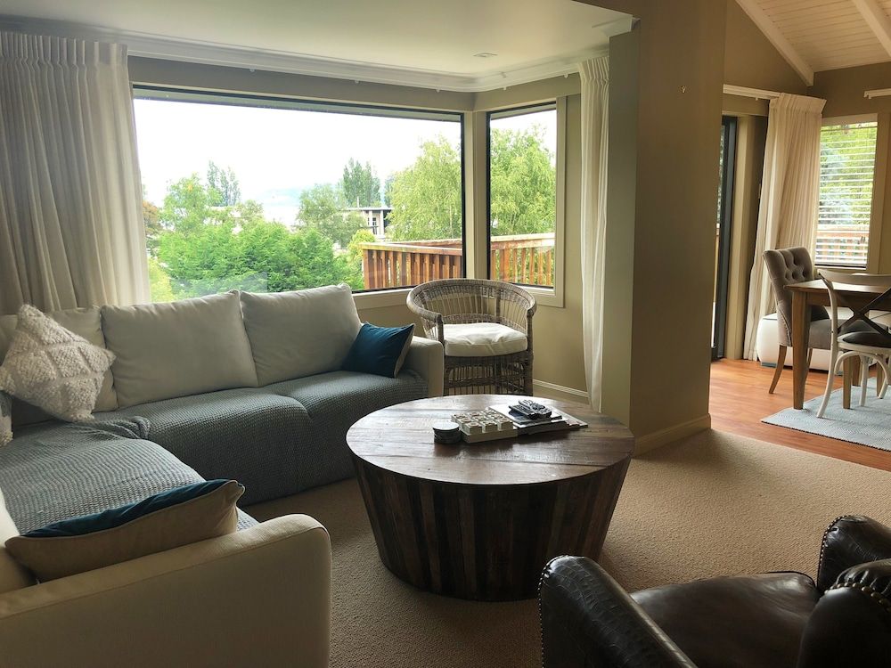 Kinloch Lakeview Lodge - Taupo