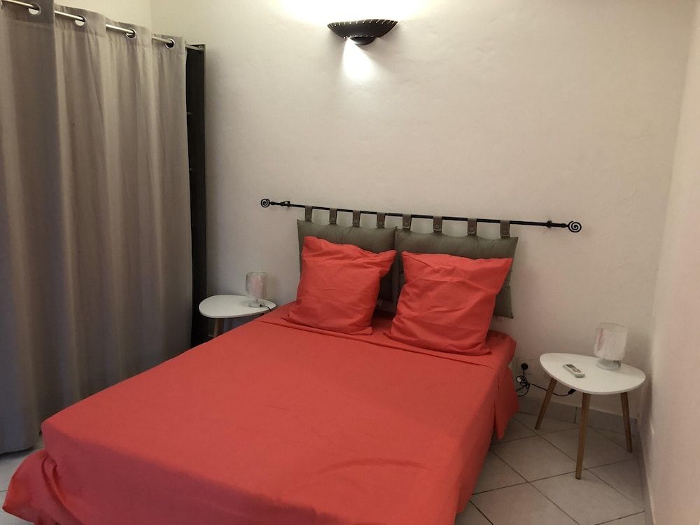 Apartment With one Bedroom in Le Gosier, With Enclosed Garden and Wifi - 5 km From the Beach 1