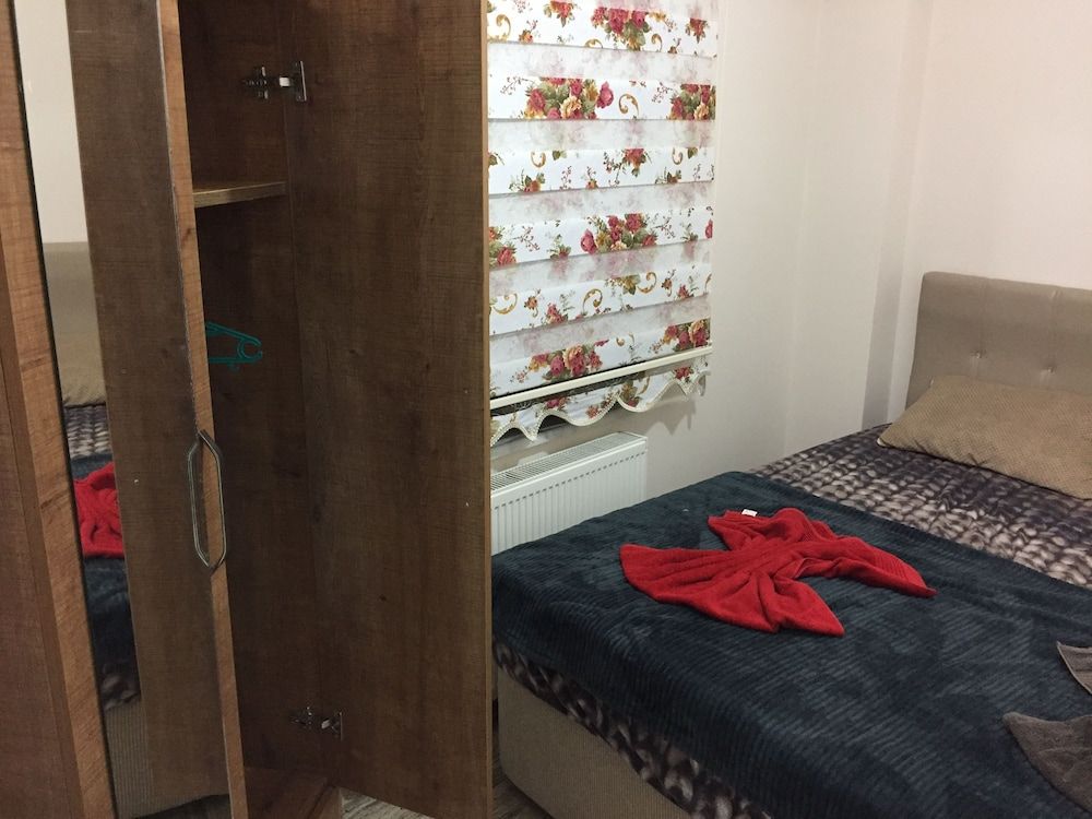 Derin Suit Apart 1 3