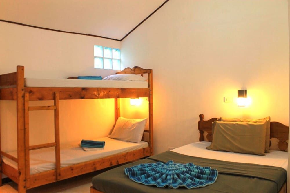 Giswold Lagunde Beach Resort