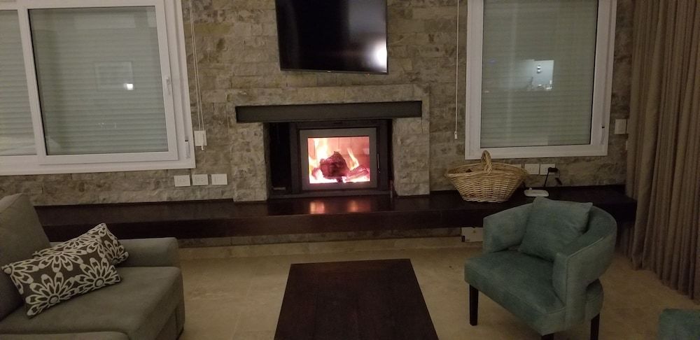 El Carmelo Mountain Lodge 2