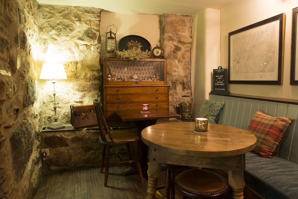 Prince Llewelyn Hotel 3