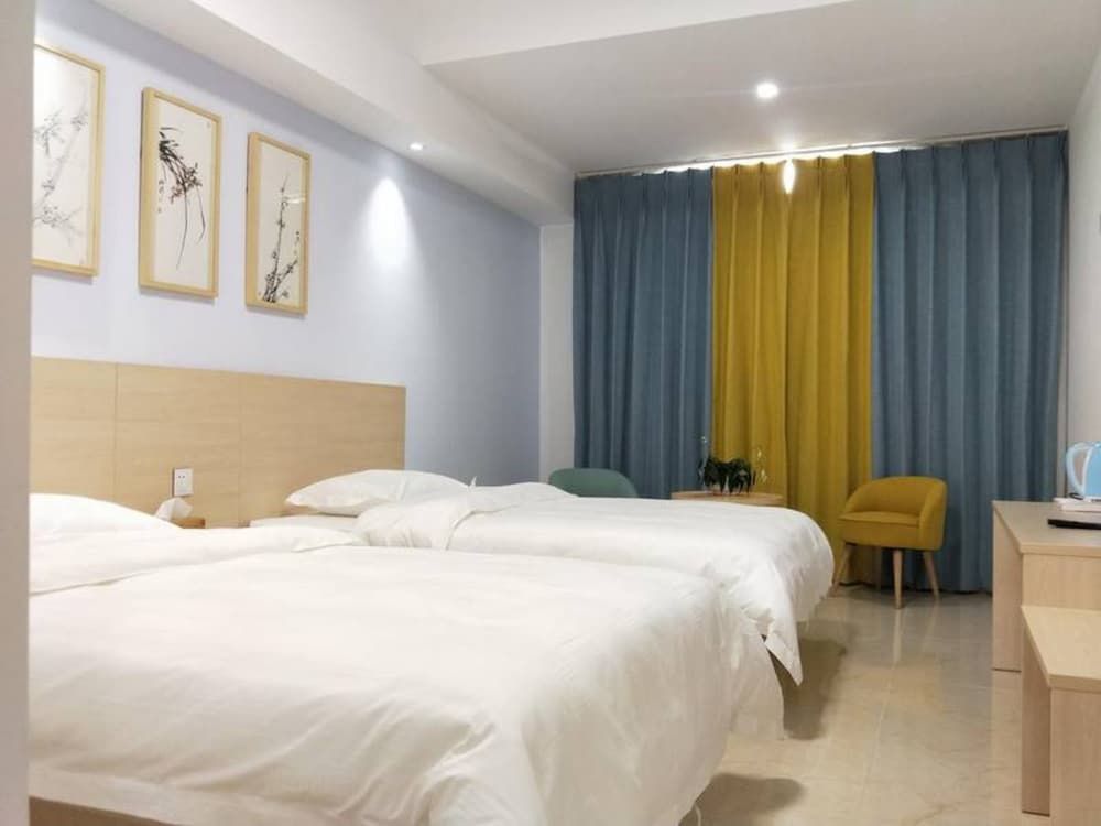 Beijing Silver Art Themed Hotel 2