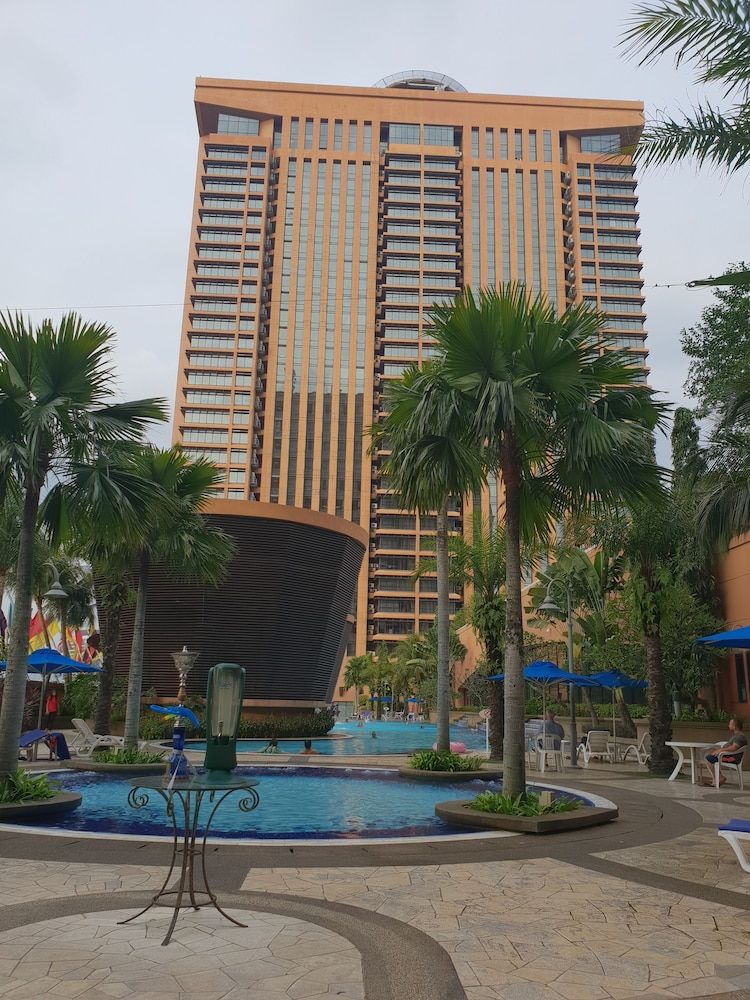 Residency Suites At Times Square 1