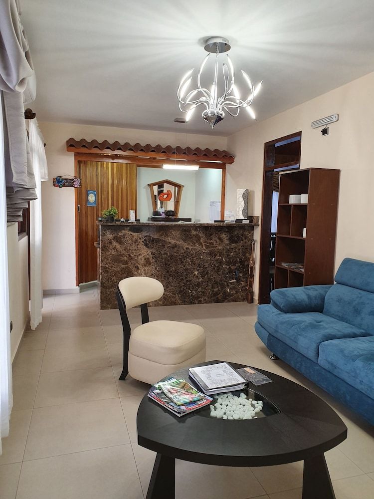 Hotel Suites Merlyn Aeropuerto 2