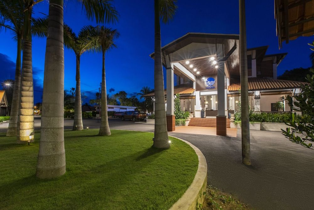 Adena Beach Resort 1