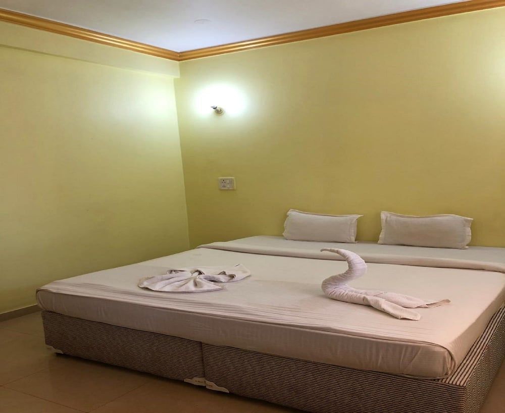 Hotel El Paso Goa 2