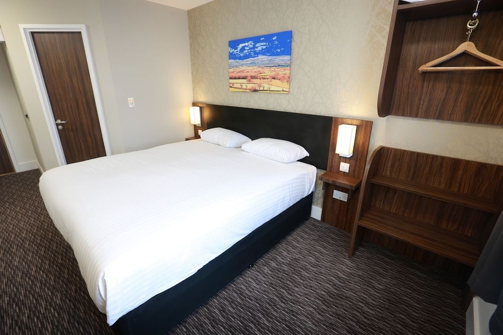 Talardy Hotel by Marston's Inns 3